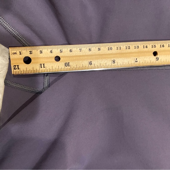 Athlete NWOT up for anything leggings with packets size Large 25” long - Picture 9 of 10